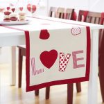 12 Lovely Valentine’s Day Decorations